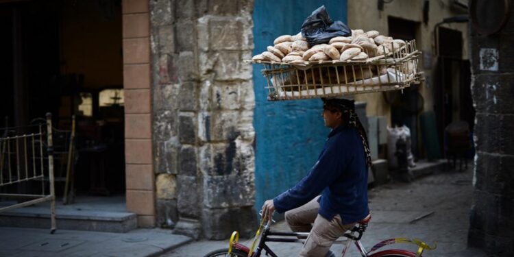 هل تراجع الفقر بمصر؟