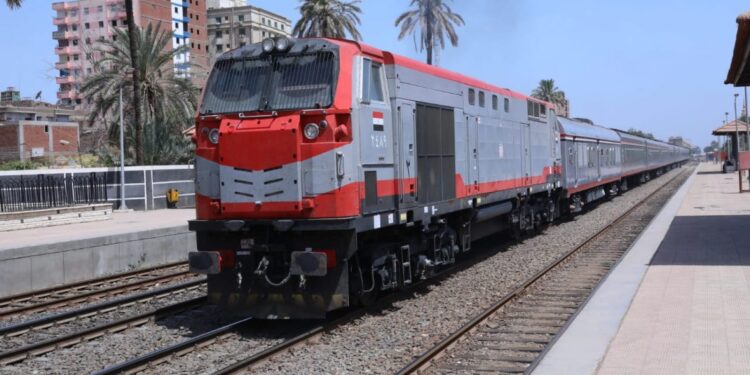 السكة الحديد.. هل ينهي التطوير المنشود كوارث قطارات الموت في مصر؟