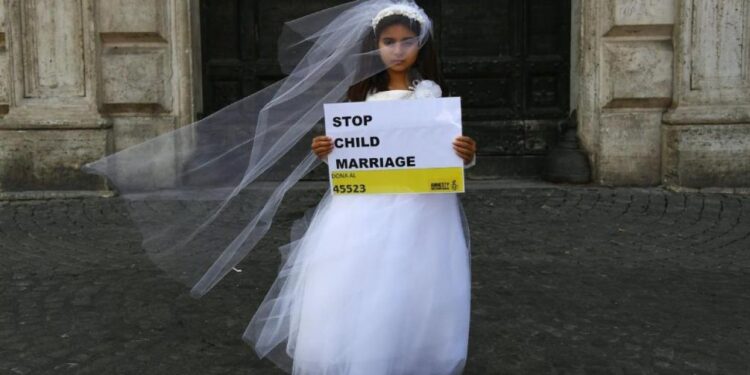 زواج الأطفال لا يزال متجذرًا في المجتمع المصري