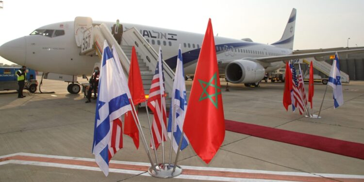 وصول أول رحلة طيران إسرائيلية رسمية إلى المغرب