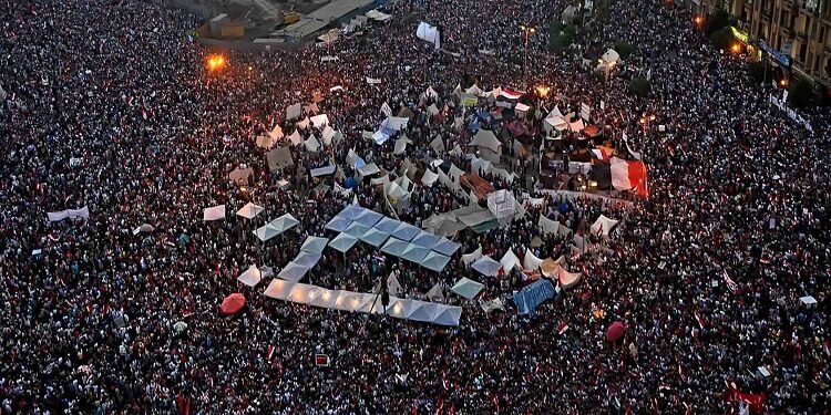 المصريون من الاحتلال إلى الاستبداد