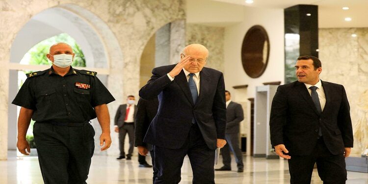 منح الثقة للحكومة اللبنانية المشكلة حديثا برئاسة نجيب ميقاتي