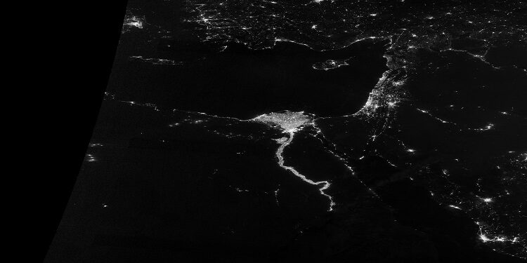 صورة لوكالة الفضاء الأمريكية (ناسا) لمصر في الليل