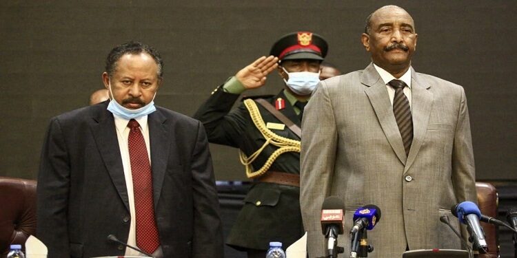 الجيش السوداني يفرض ديمقراطيةً جبرية.. فهل تنجح؟