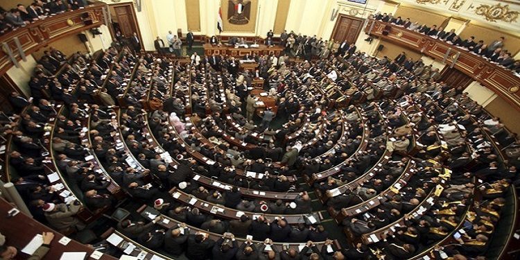 البرلمان السري.. وحقوق «الضيف»