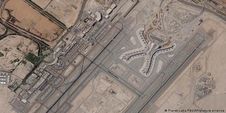 أعلن الحوثيون اليمن استهداف "مطاري دبي وأبوظبي ومصفاة النفط في المصفح وعدداً من المواقع والمنشآت الإماراتية الهامة والحساسة".