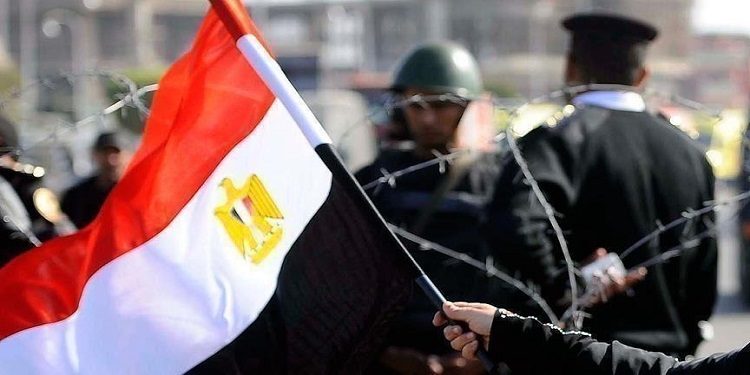 مصر في تقرير "هيومن رايتس" لـ 2021.. ماذا تغير؟