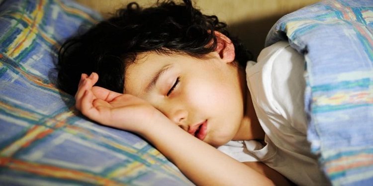 دراسة حديثة توصي بالنوم العميق ليلة الامتحان