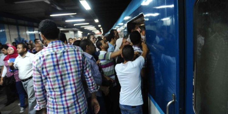 زحام المصريين في المترو