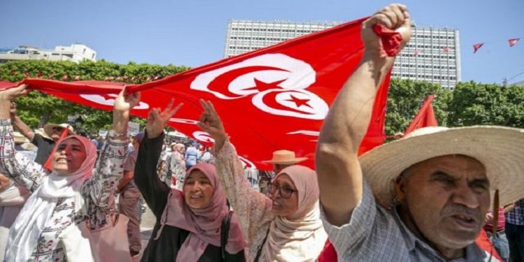 تونس والطريق إلى الديمقراطية