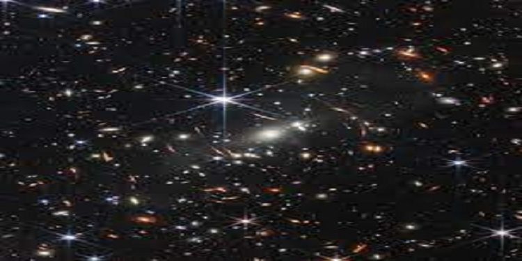 صورة الكون عبر التليسكوب جيمس ويب