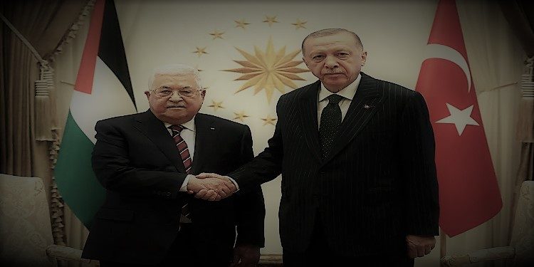 الرئيس التركي رجب طيب أردوغان ونظيره الفلسطيني محمود عباس