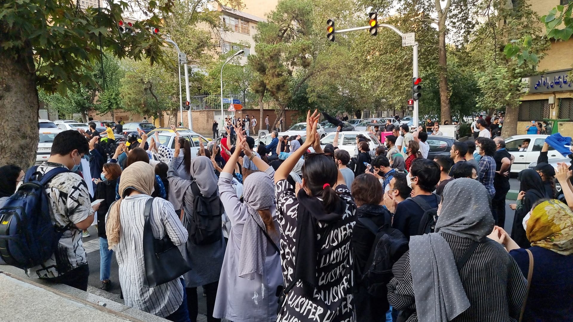 مظاهرات حقوق المرأة تشتعل في إيران