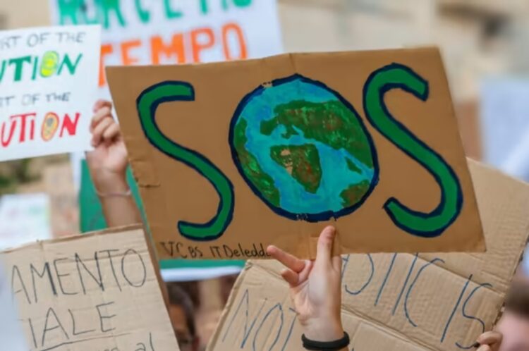 تتزايد مخاوف النشطاء حول المشاركة في قمة المناخ