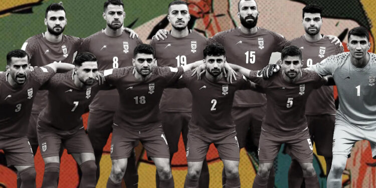 لاعبو منتخب إيران (الصورة من موقع thequint)