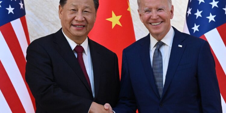 الرئيس الأمريكي جو بايدن ونظيره الصيني شي جين بينج/ أرشيفية