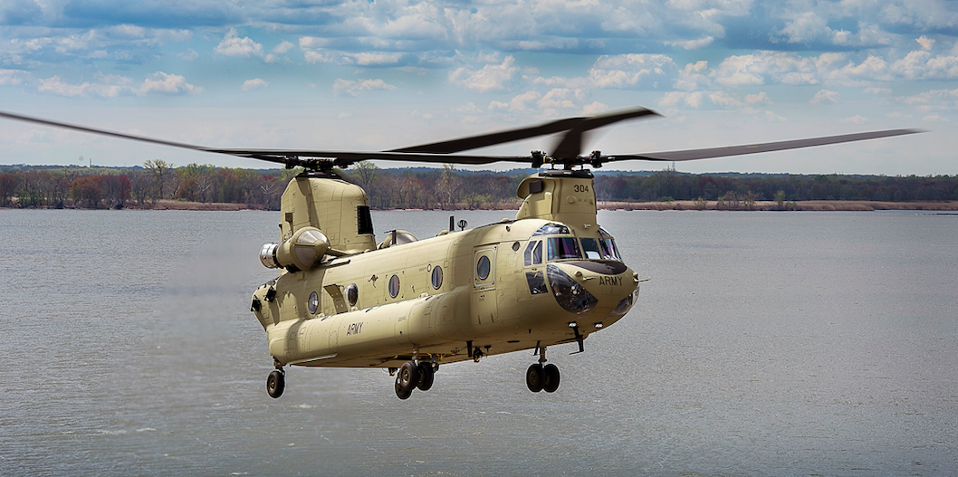 CH-47F هي طائرة هليكوبتر متقدمة متعددة المهام للجيش الأمريكي وقوات الدفاع الدولية. (الصورة - وكالات)