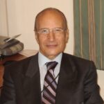 مدحت حسنين منصب وزير المالية في مصر (1999-2004)