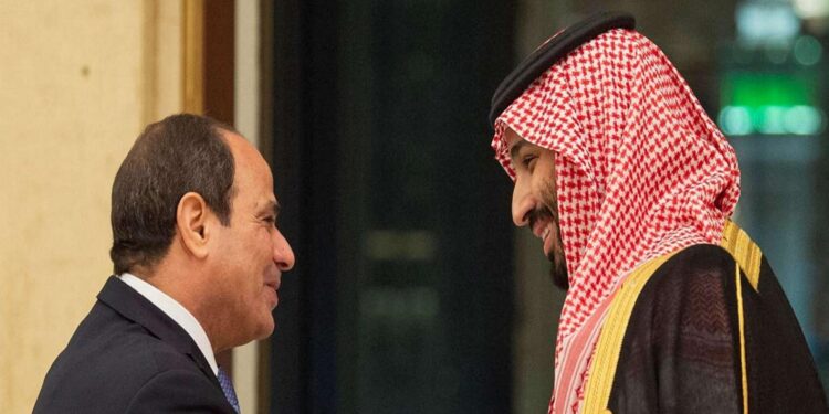 الرئيس السيسي وولي العهد السعودي محمد بن سلمان (وكالات)