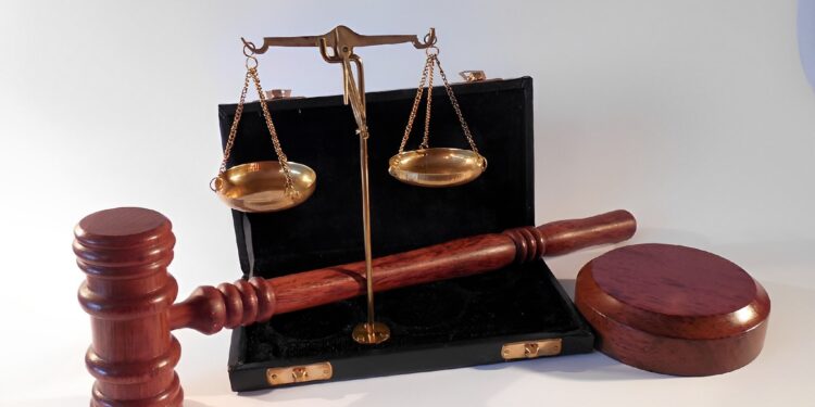 الضمانات الإجرائية للحق في المحاكمات المنصفة والعادلة (وكالات)