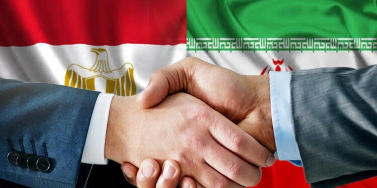 هل ستعود العلاقات المصرية الإيرانية؟ (وكالات)