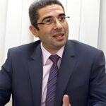 الدكتور نيازي مصطفى خبير التشريعات العمالية ومستشار وزير القوى العاملة الأسبق (وكالات)