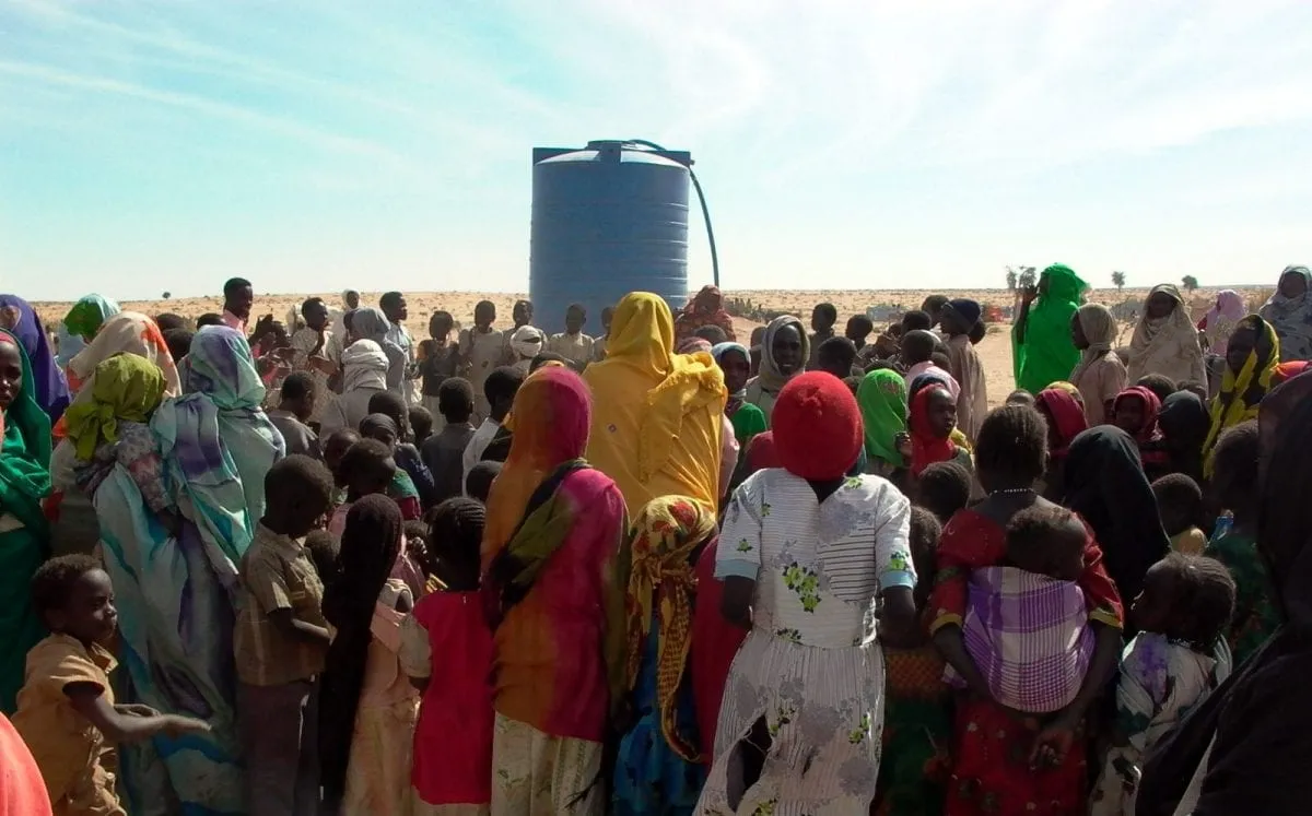 (الأزمة الإنسانية تتصاعد في دارفور)
