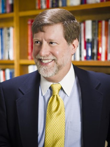 الباحث مارك كاتز استاذ فى العلاقات الدولية بجامعة جورج ميسون، وعمل سابقا فى عدة هيئات بحثية.
