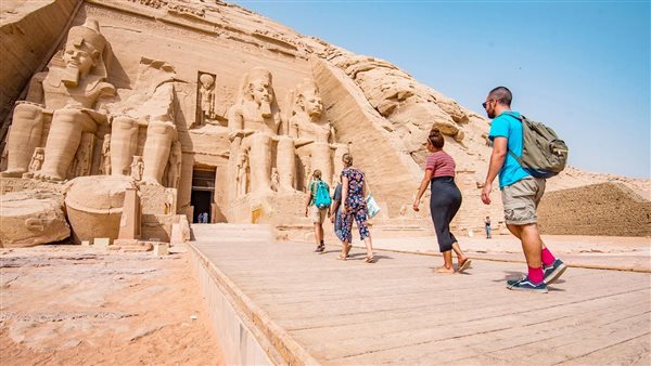 مصر تستهدف عوائد من السياحة 30 مليار سنويا