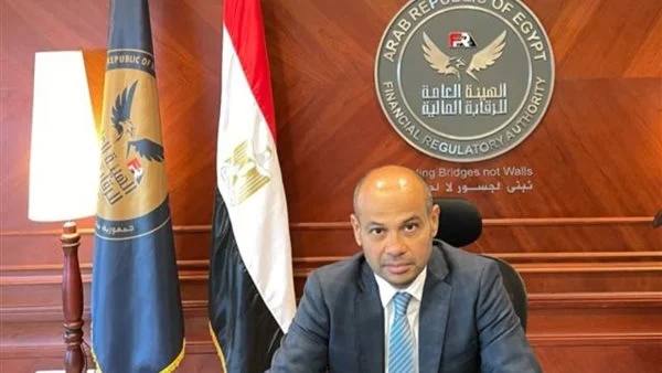 أحمد عبد الرحمن الشيخ على رئيسا لمجلس إدارة البورصة المصرية