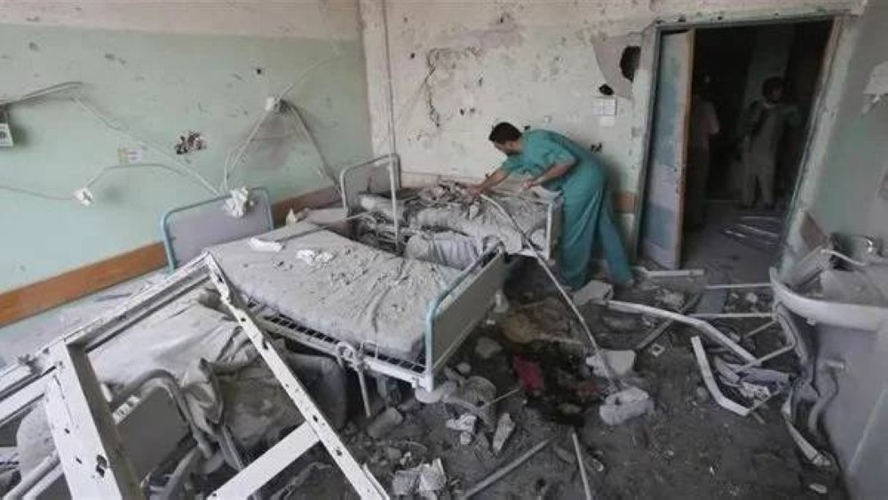 قصف محيط المستشفى الإندونيسي