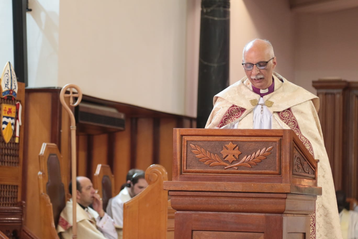 رئيس أساقفة الكنيسة الإنجليكانية نصلي لأجل مصر في قداس عيد الميلاد المجيد