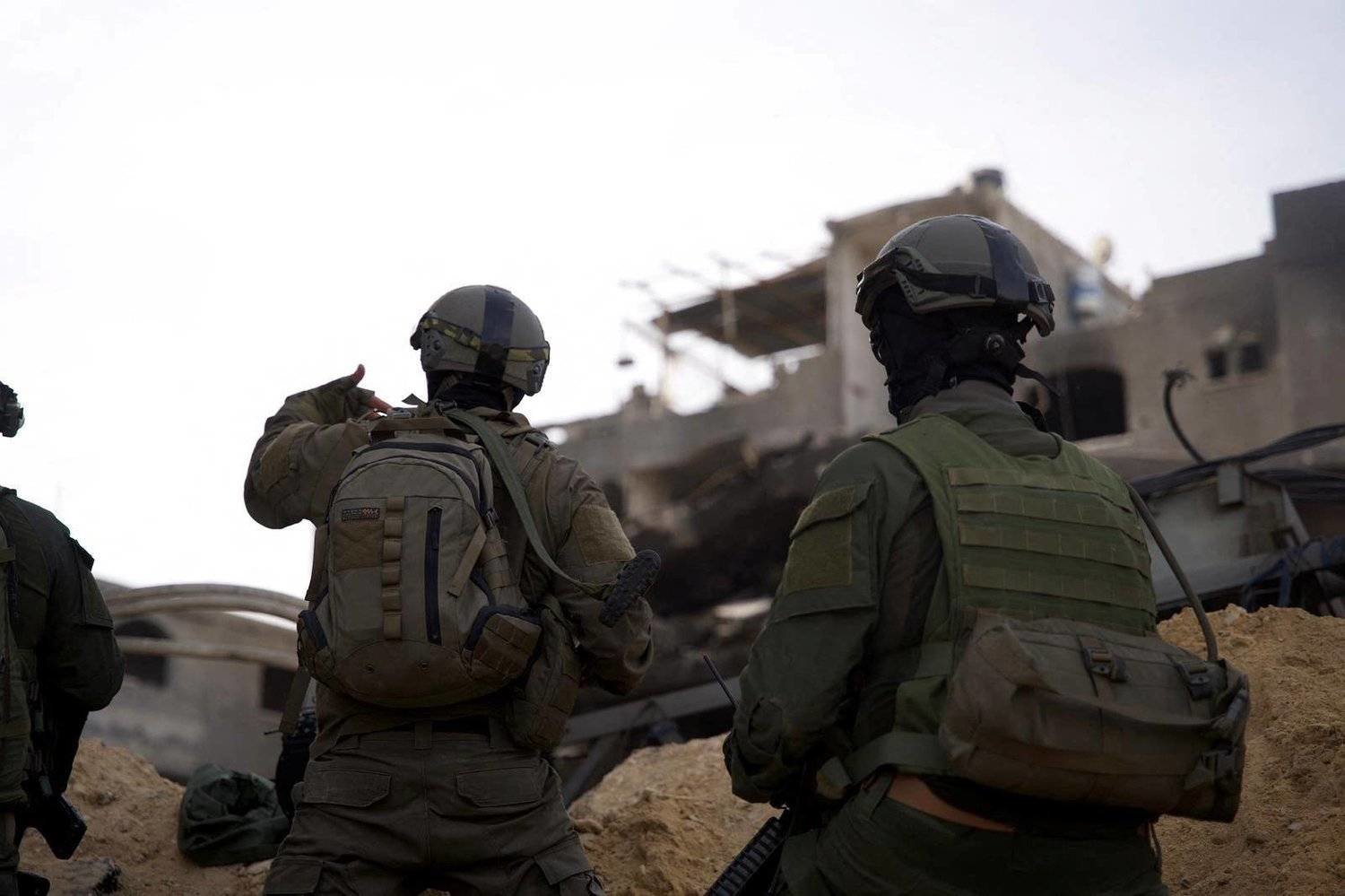  مقتل 8 جنود إسرائيليين بينهم قائد فرقة