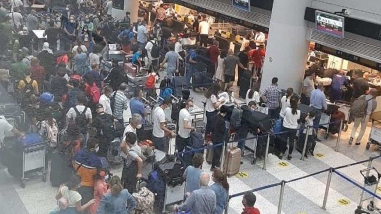 مطار بيروت يتعرض لقرصنة إلكترونية