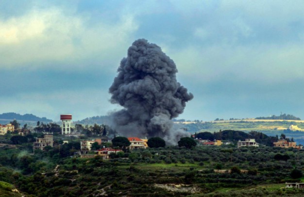 قصف إسرائيلي لبنية تحتية عسكرية لحزب الله 