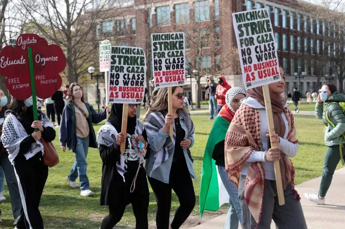 احتجاجات داخل الجامعات الأمريكية لوقف العدوان الإسرائيلي على غزة