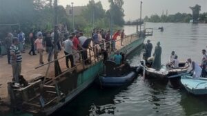 مصرع 17 فتاة في حادث غرق "ميكروباص" في النيل