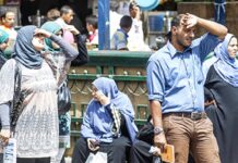 فوضى المناخ.. الفقراء يدفعون الثمن مواطنون يعانون من ارتفاع درجة الحرارة