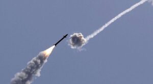 جبهة اليمن ..أنصار الله تقصف هدفا في حيفا بـ"الصواريخ المجنحة"