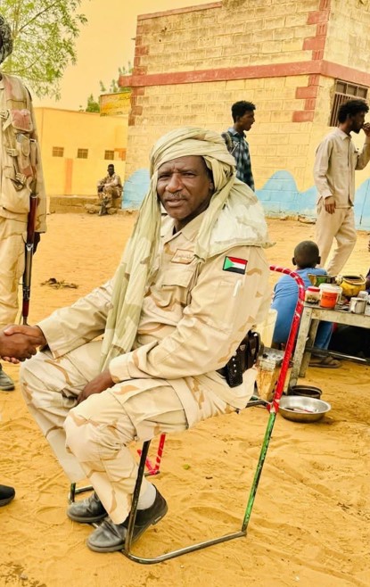 الصورة- حامد تيراب قائد الدعم السريع بمدينة النهود