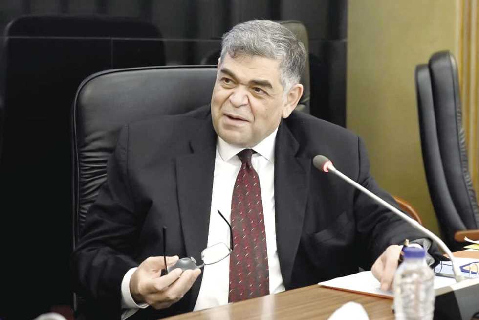 الدكتور أشرف حاتم، رئيس لجنة الصحة بمجلس النواب