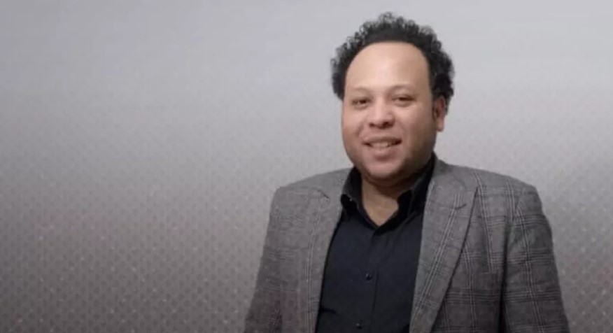 المدير التنفيذي لمؤسسة حرية الفكر والتعبير محمد عبد السلام