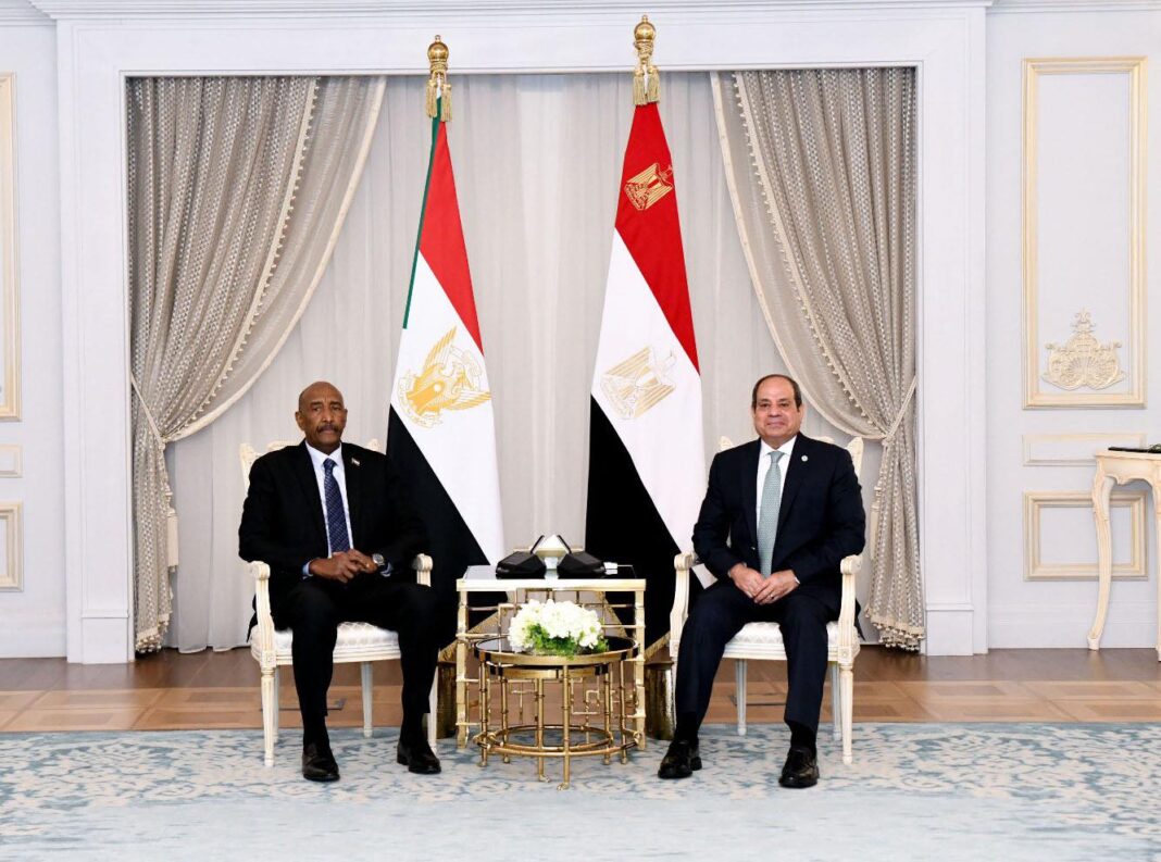 لقاء السيسي والبرهان في مدينة العلمين