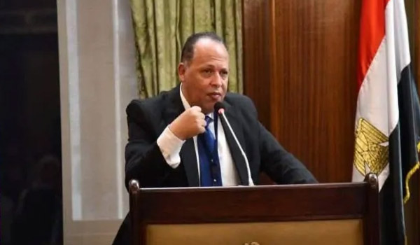 حبس أيمن عصام محامي المستأجرين