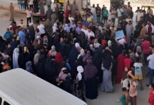 اعتداء على أهالي “عزبة الهجانة” لرفضهم إخلاء منازلهم وقفة لاهالي عزبة الهجانة