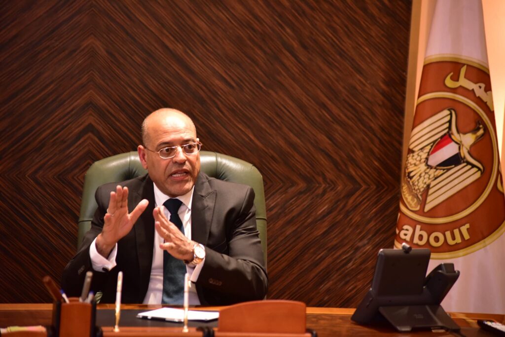 وزير العمل محمد جبران،