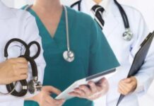 الطب مهنة تعاني “كارثة صحية”.. بزنس الجامعات الخاصة: كليات بلا كوادر وخريجون يفتقدون الكفاءة الأطباء