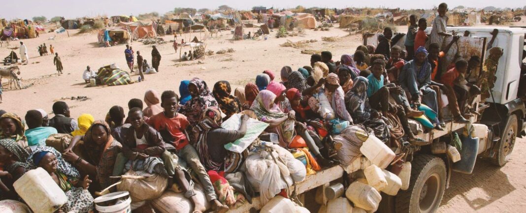 نازحون من الفاشر السودانية عقب سقوطها في قبضة الدعم السريع نازحون من الفاشر السودانية عقب سقوطها في قبضة الدعم السريع