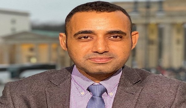 الدكتور تقادم الخطيب