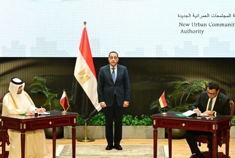 جانب من توقيع صفقة علم الروم وسملا